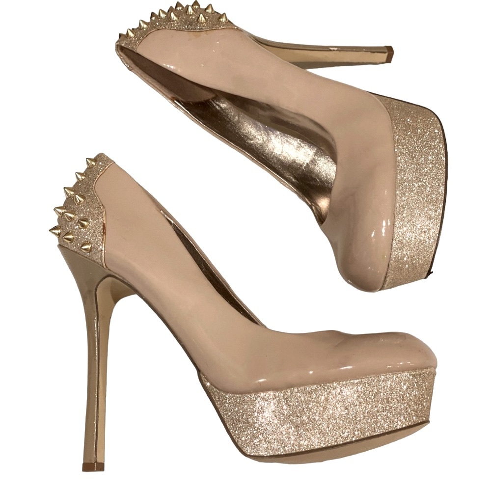 Steve Madden Patent Leather Nude Tan Studded Platform Studded Shoes Heels 9.5